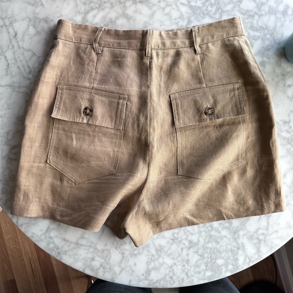 Reformation “Sterling” Safari Shorts in khaki linen. (Size 8) - Picture 2 of 6